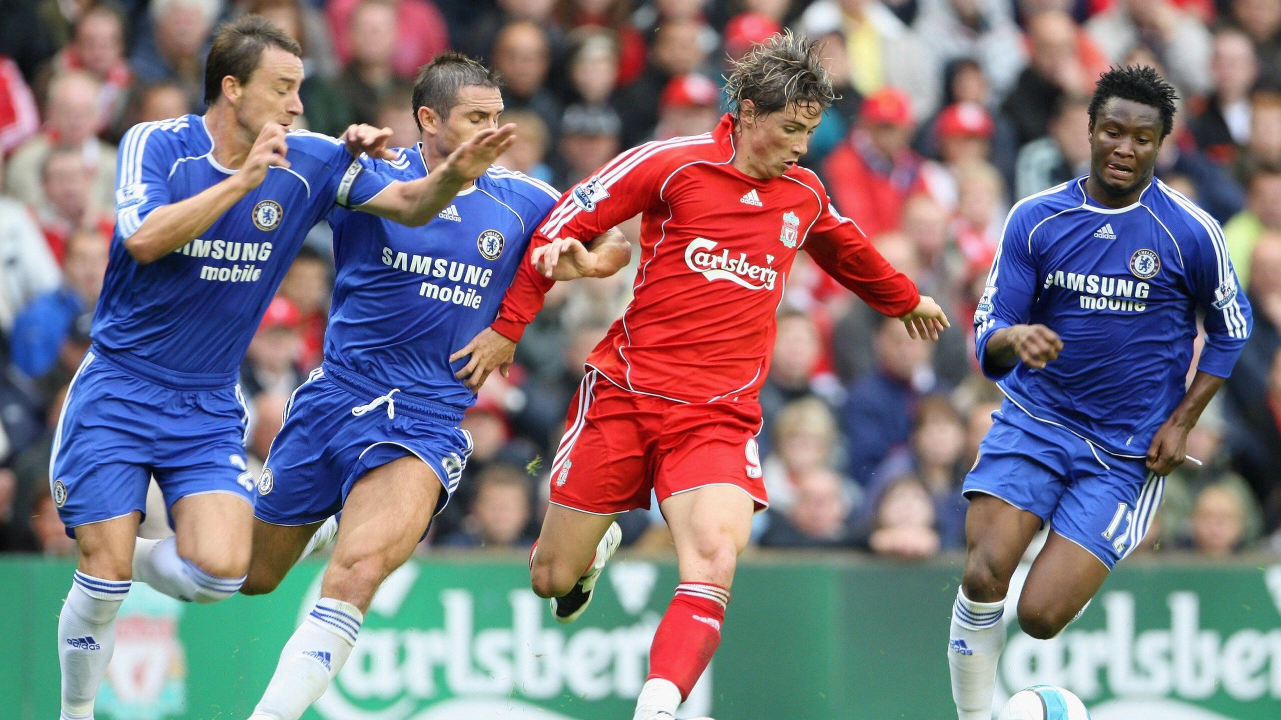 “战术较量：车队背后的智谋博弈”，车队阵型